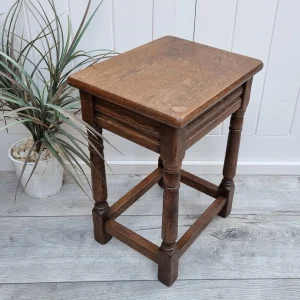 Cours de restoration d'un petit meuble