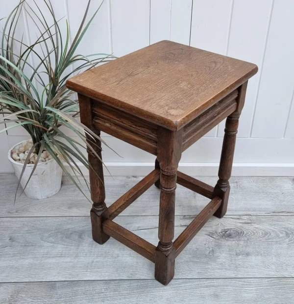 Cours de restoration d'un petit meuble